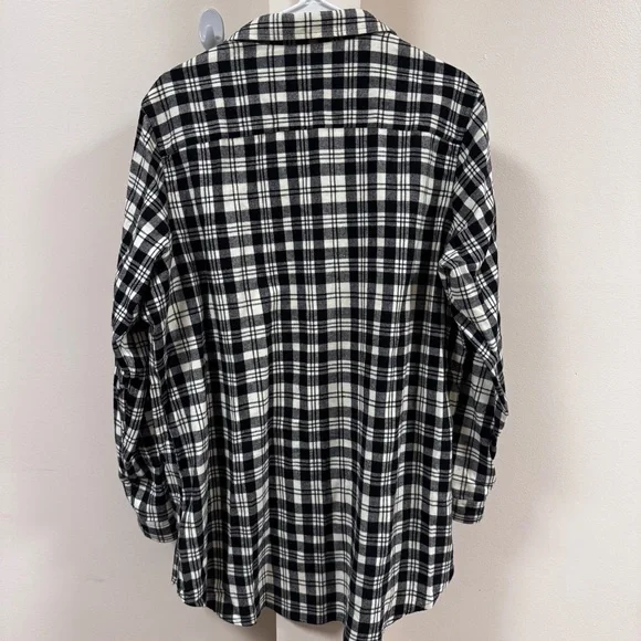 L.L. Bean XL Women’s 100% Cotton Plaid Flannel - Picture 2 of 5